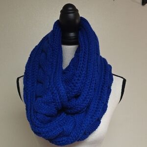 Cozy Blue Knit Infinity Scarf #196